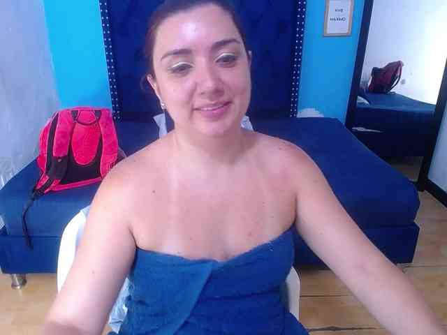 kinky-redhead18 webcam