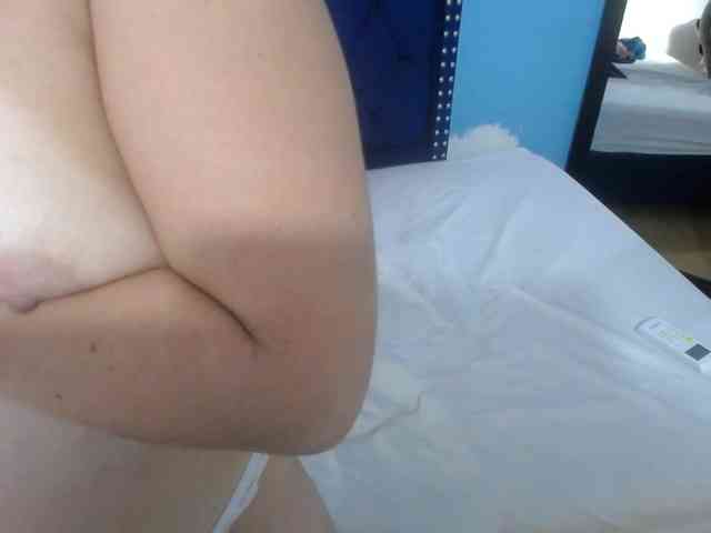 kinky-redhead18 webcam