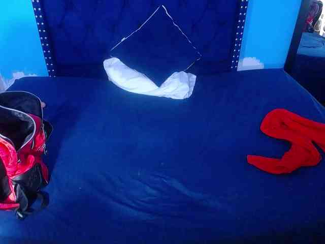 kinky-redhead18 webcam