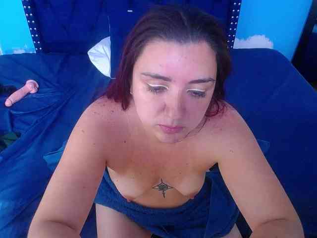 kinky-redhead18 webcam