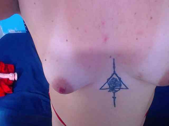 kinky-redhead18 webcam