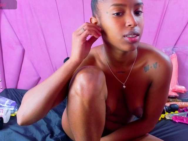 AngeyaPetite webcam bongacams model stream image