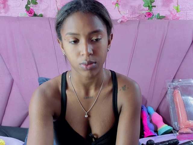 AngeyaPetite's BongaCams show and profile