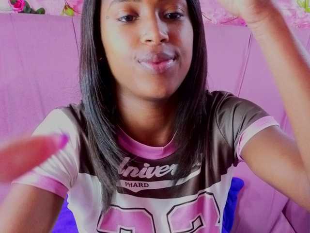 AngeyaPetite's BongaCams show and profile