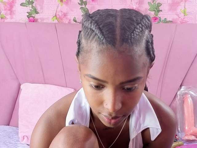 AngeyaPetite's BongaCams show and profile