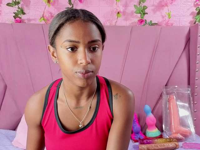 AngeyaPetite's BongaCams show and profile