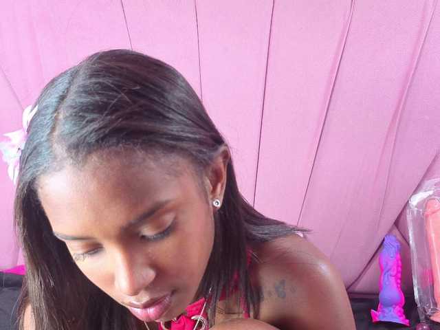 AngeyaPetite's BongaCams show and profile