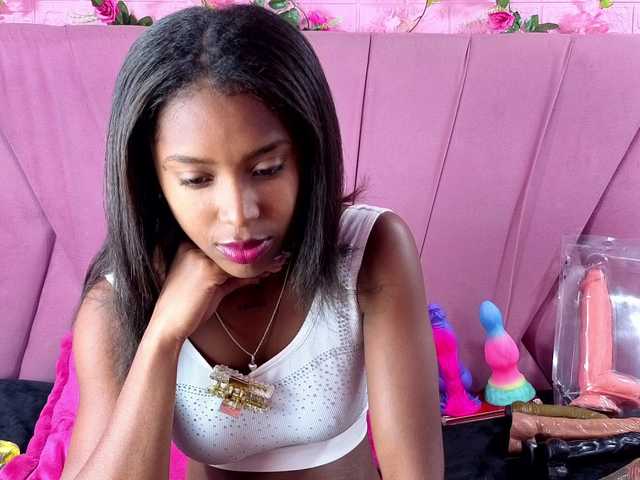 AngeyaPetite — Bongacams profile photo