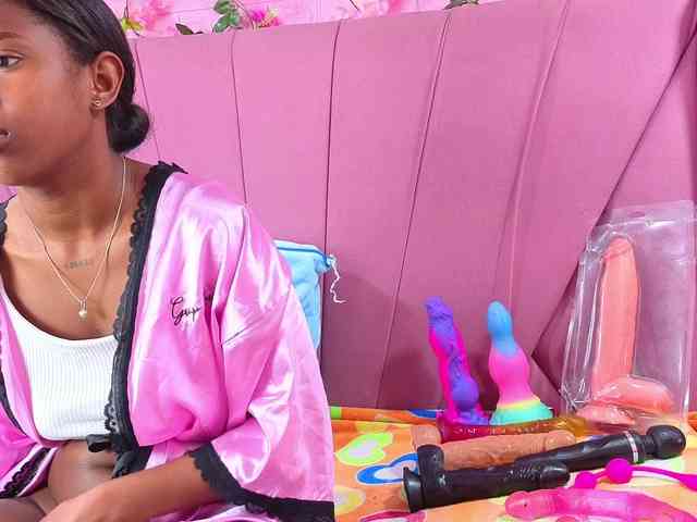 AngeyaPetite AngeyaPetite