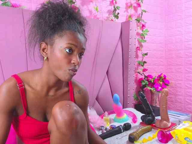 AngeyaPetite webcam