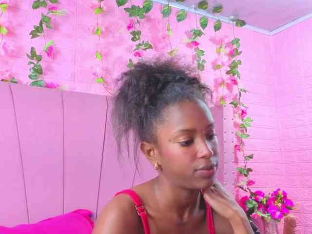 AngeyaPetite webcam