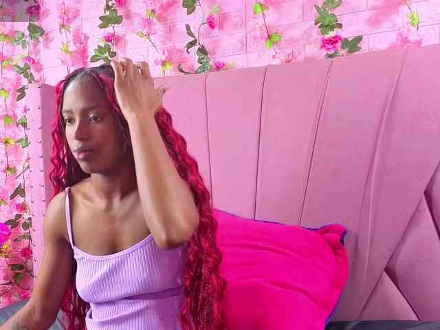 AngeyaPetite webcam