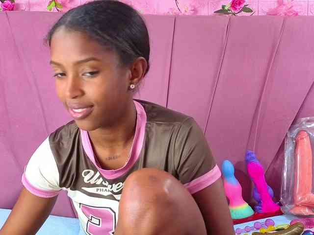 AngeyaPetite AngeyaPetite