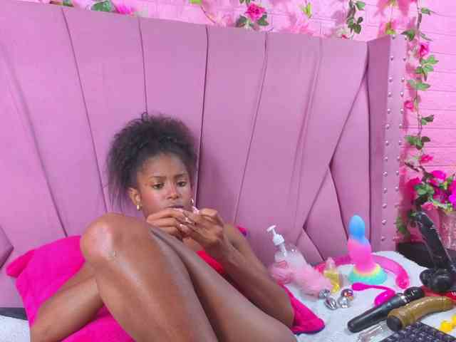 AngeyaPetite webcam