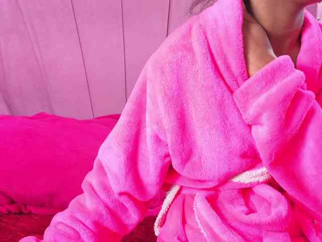 AngeyaPetite webcam