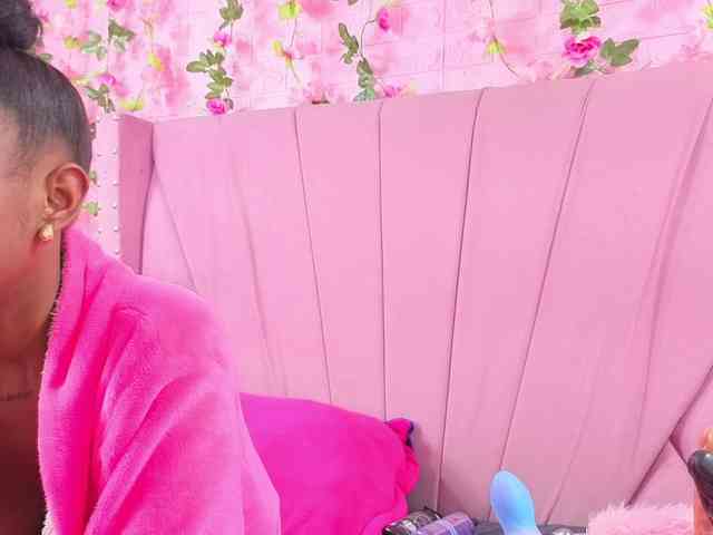 AngeyaPetite webcam
