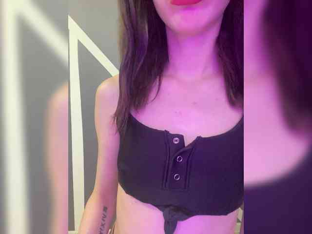 peach-juice Live Webcam on BongaCams
