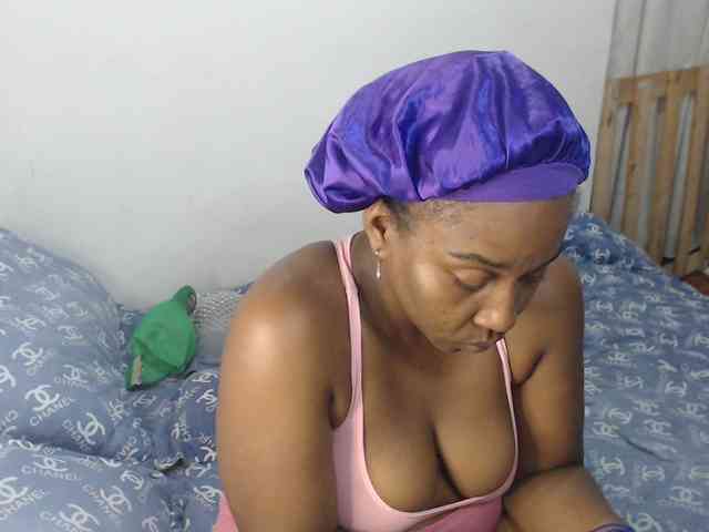 lucyhorny webcam