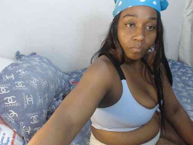 lucyhorny webcam