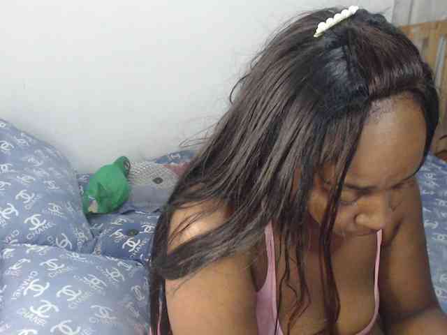 lucyhorny webcam
