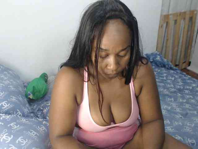 lucyhorny webcam