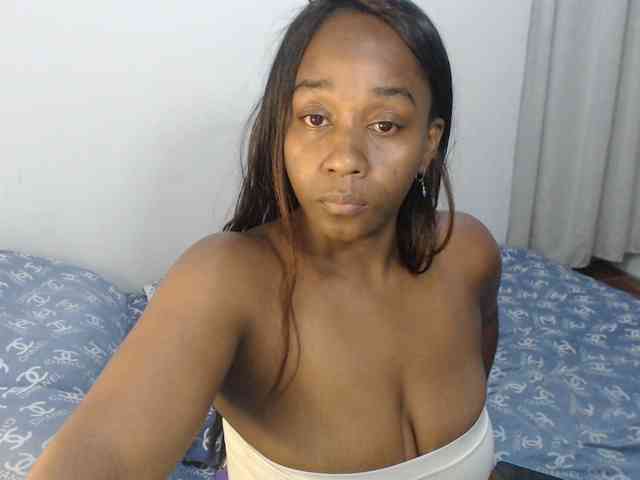 lucyhorny webcam