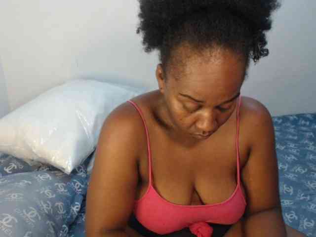 lucyhorny webcam