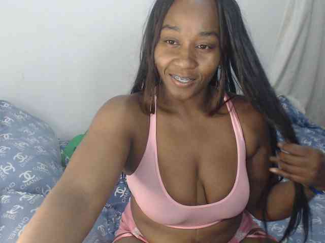 lucyhorny webcam