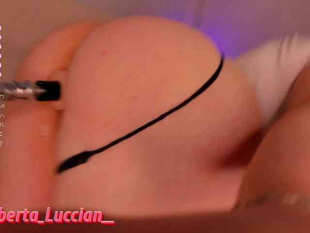 upskirt webcam AlbertaLuccian