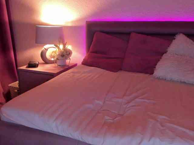 ArtemisKiss webcam