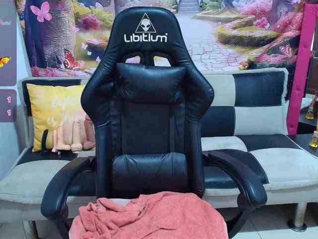 aleska20latina aleska20latina