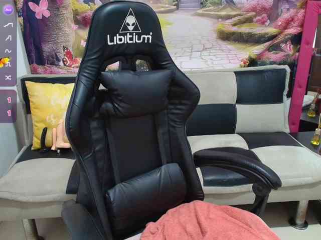 aleska20latina webcam