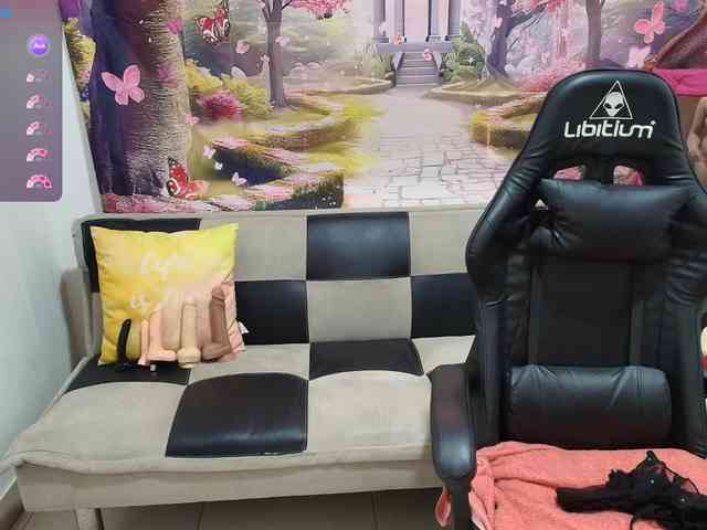 aleska20latina webcam