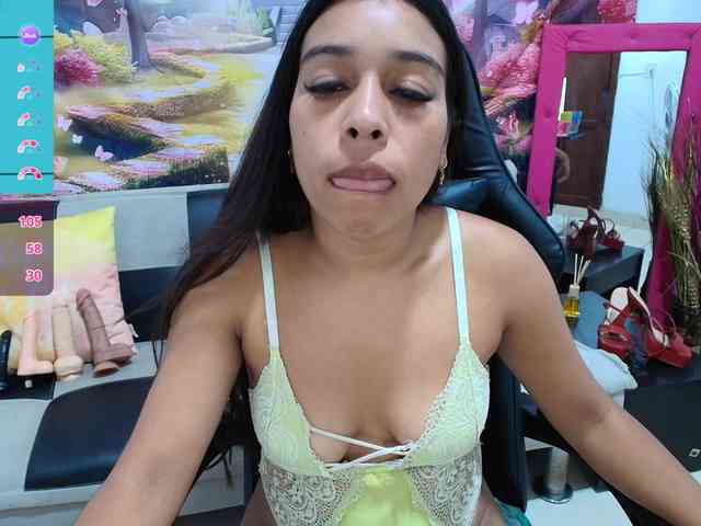 aleska20latina webcam