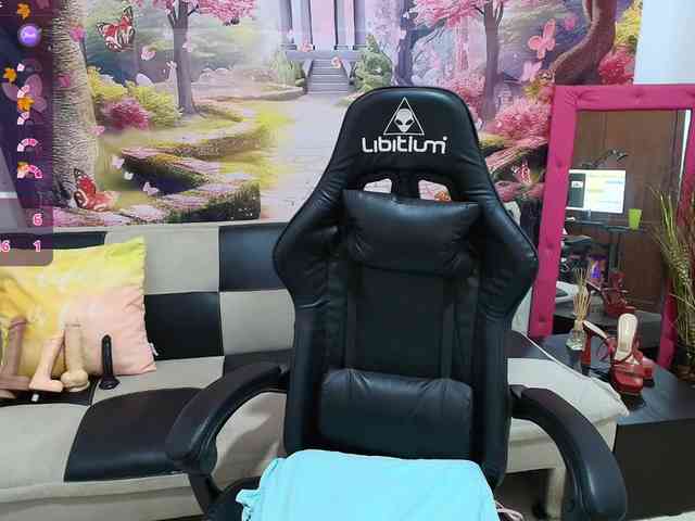 aleska20latina webcam