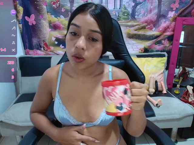 aleska20latina webcam