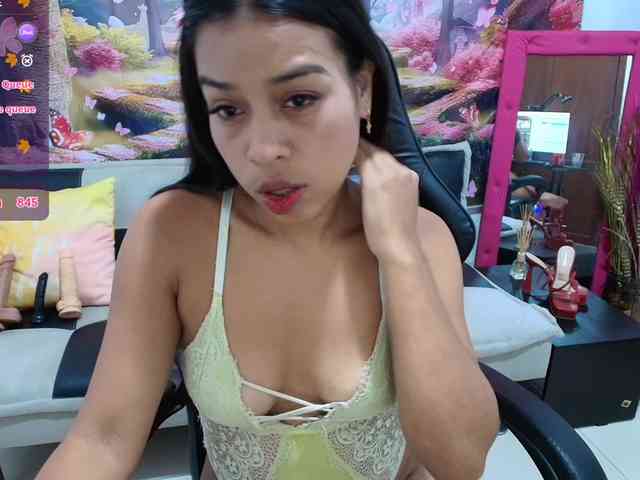 aleska20latina webcam