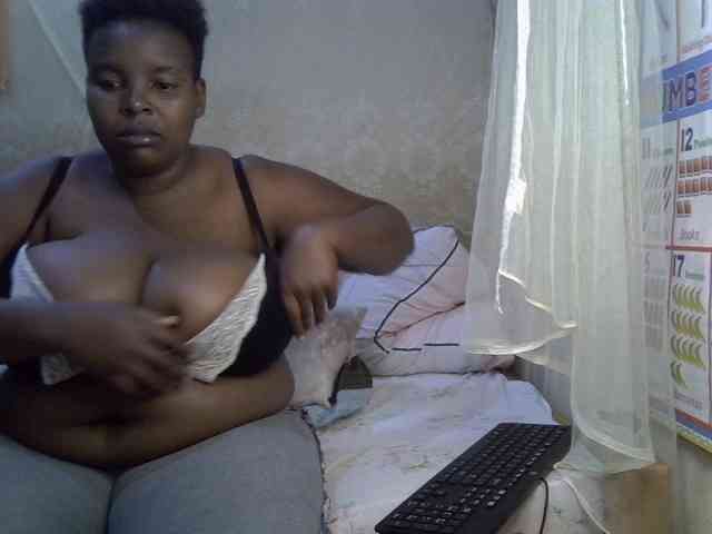 black-peari1394 Live Webcam on BongaCams