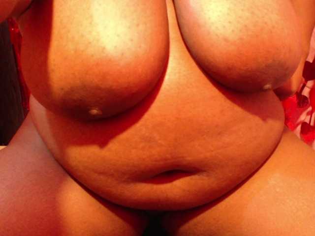 Samara28's BongaCams show and profile