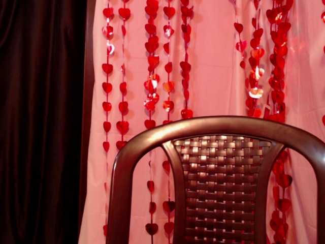 Samara28 webcam bongacams model stream image