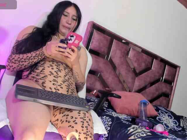 lilimoon1 webcam