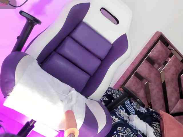 lilimoon1 webcam