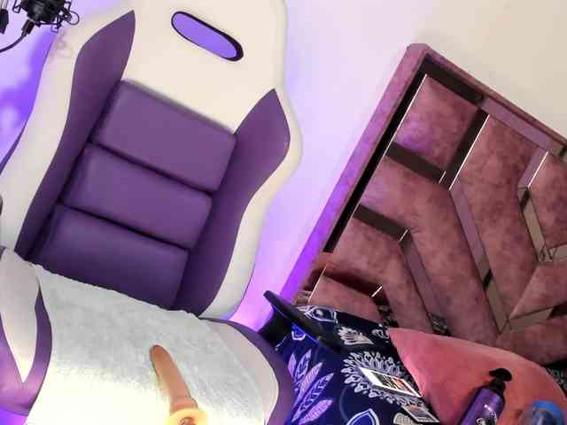 lilimoon1 webcam