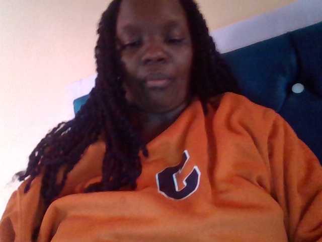 quqi's BongaCams show and profile