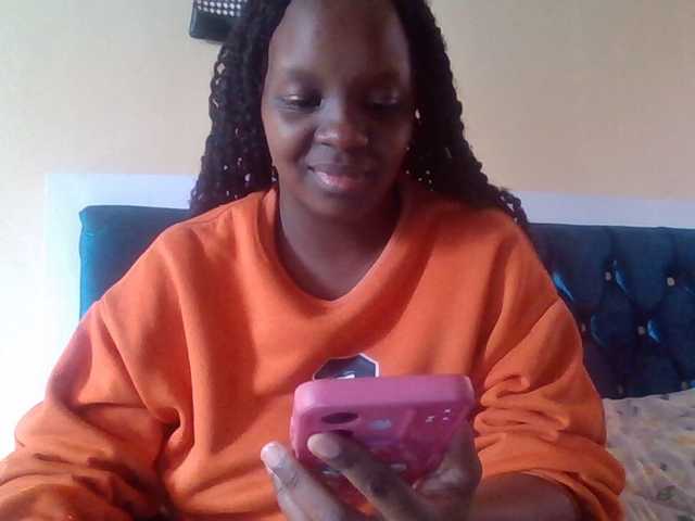 quqi's BongaCams show and profile