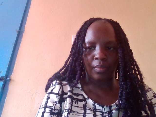 quqi's BongaCams show and profile