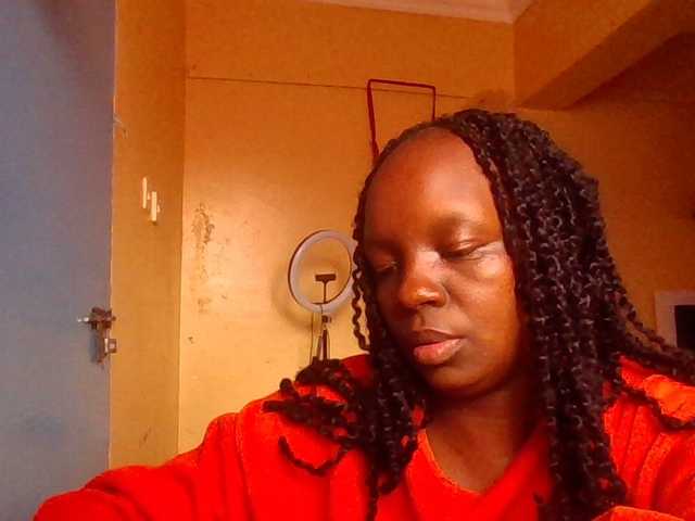 quqi's BongaCams show and profile