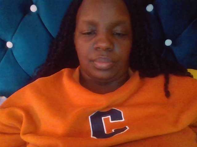 quqi's BongaCams show and profile