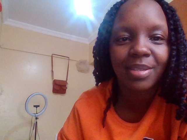 quqi's BongaCams show and profile