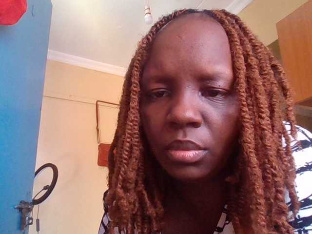 quqi's BongaCams show and profile